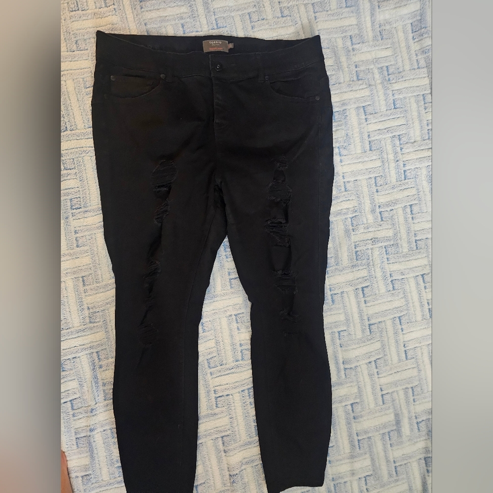 Women's Black Distressed Jeans
